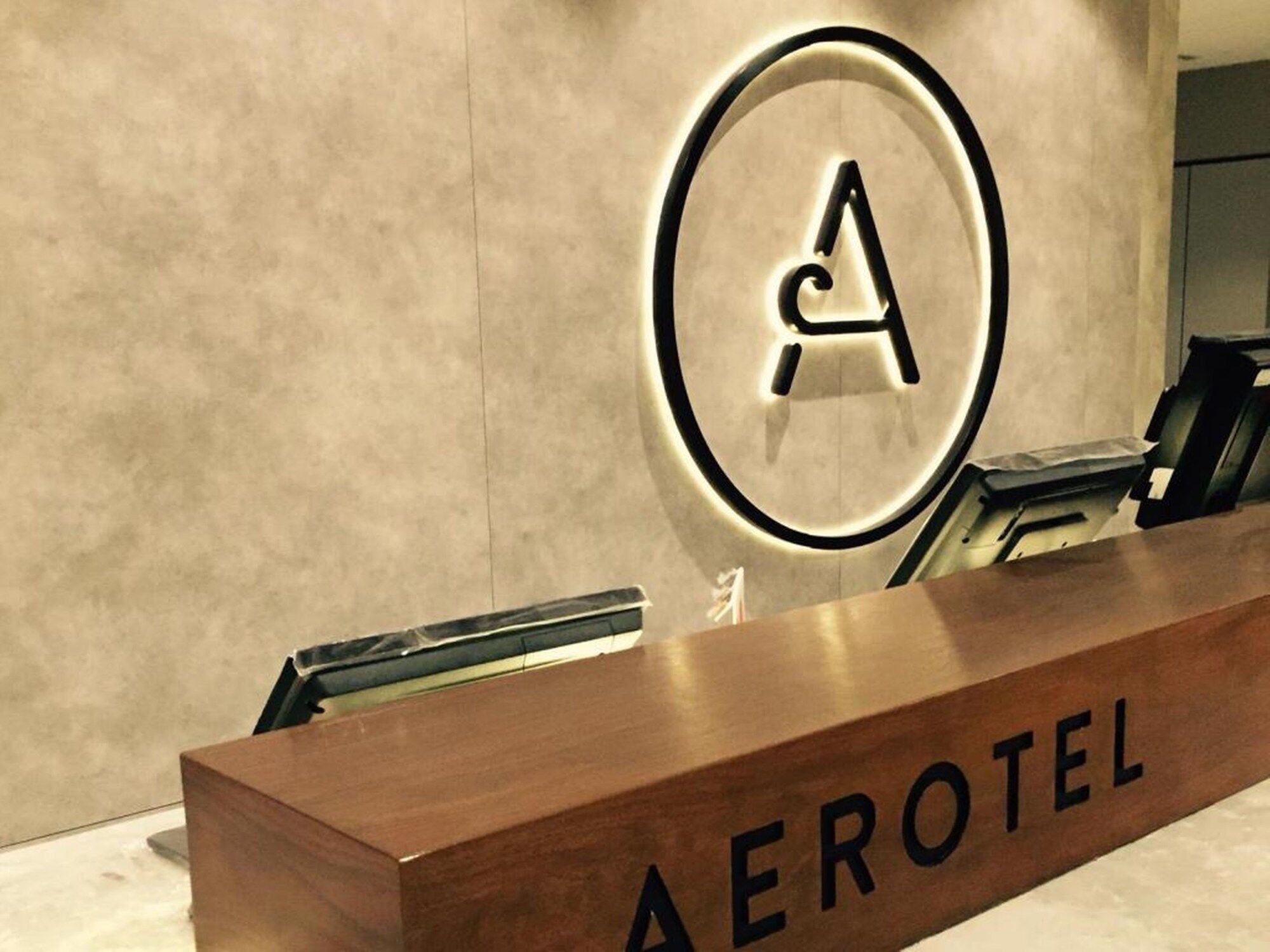 Aerotel Cebu Мактан Экстерьер фото
